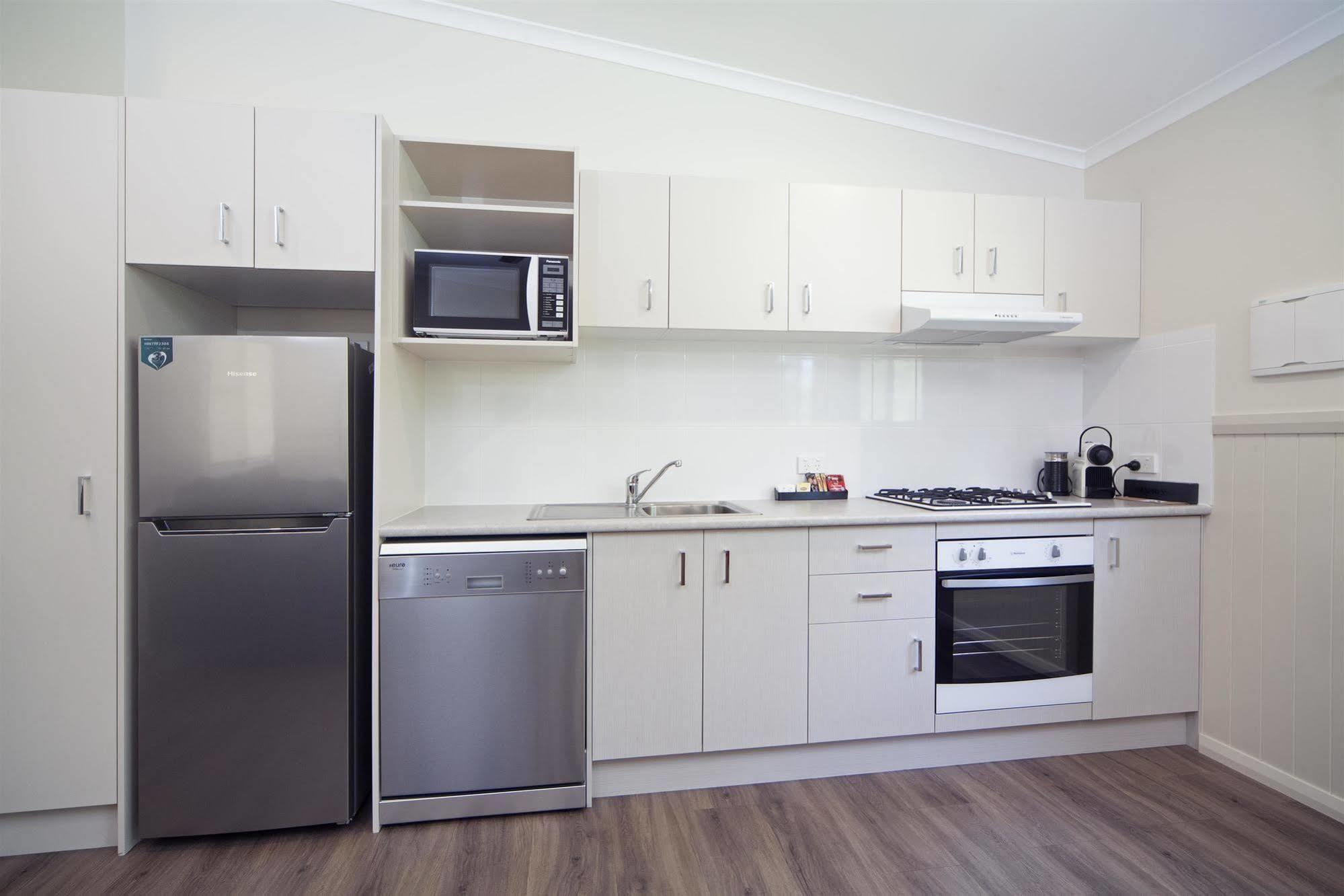 Holiday Haven Culburra Beach Hotel Buitenkant foto